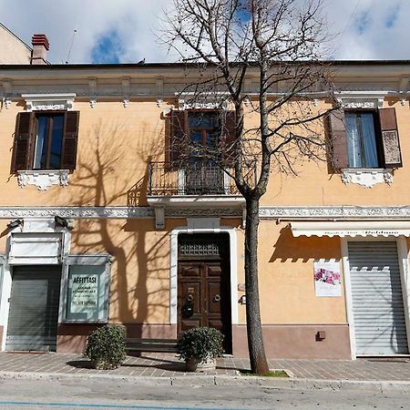 Garibaldi33 Avezzano Exterior foto